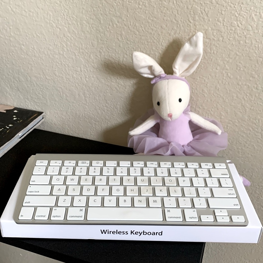 Apple Wireless keyboard